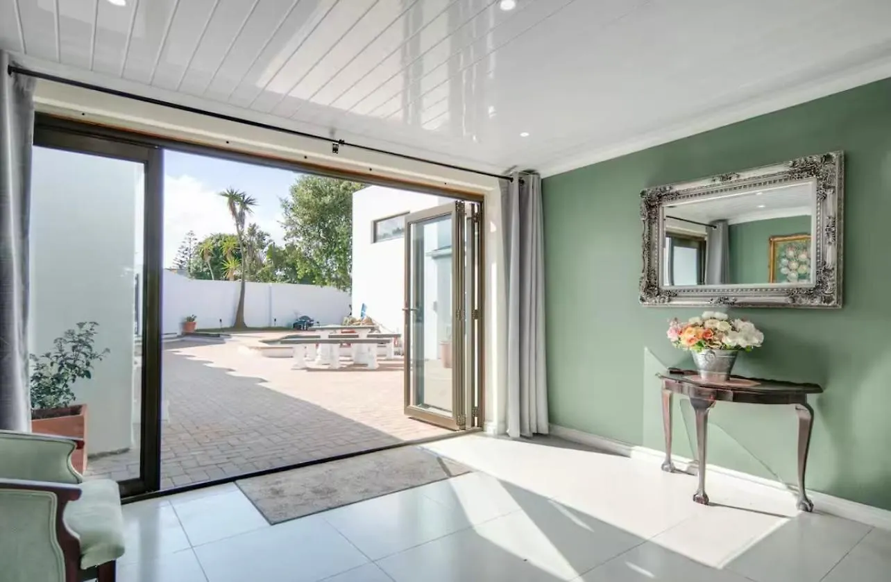 Apartment Spearhead On Lake Accommodation-5A Marina da Gama