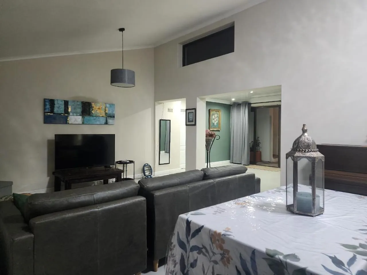 Spearhead On Lake Accommodation-5A Marina da Gama