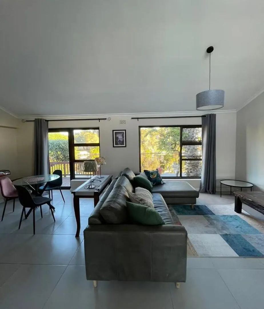 Spearhead On Lake Accommodation-5A Marina da Gama